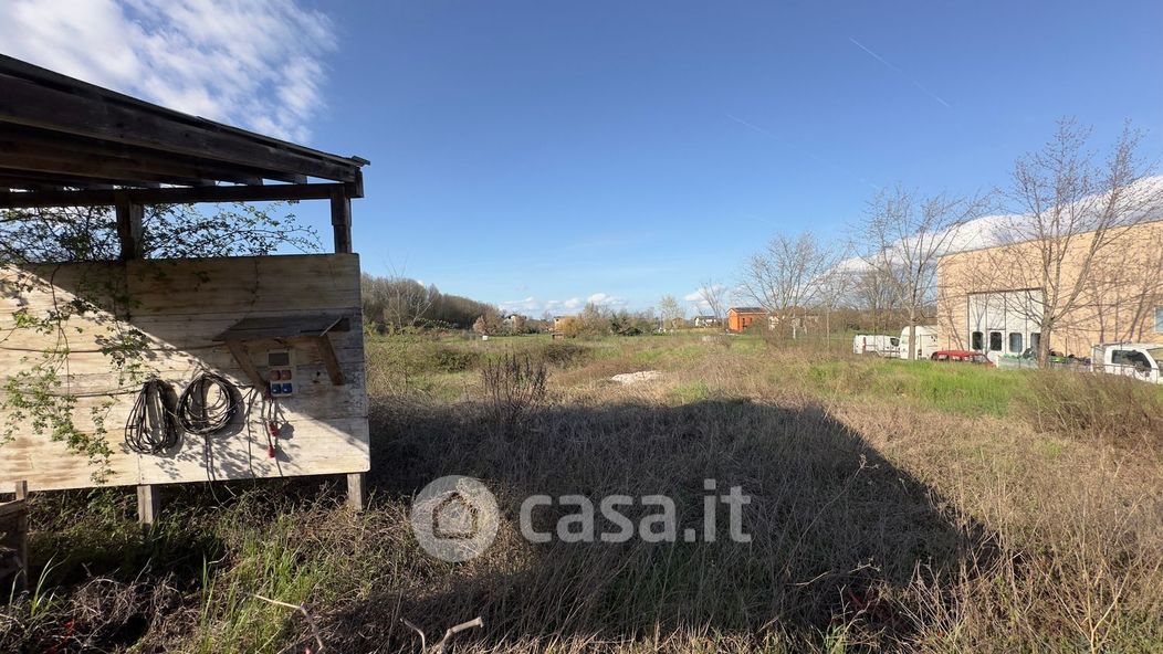 Terreno edificabile in Vendita in Via Eugenio Montale a Basaluzzo