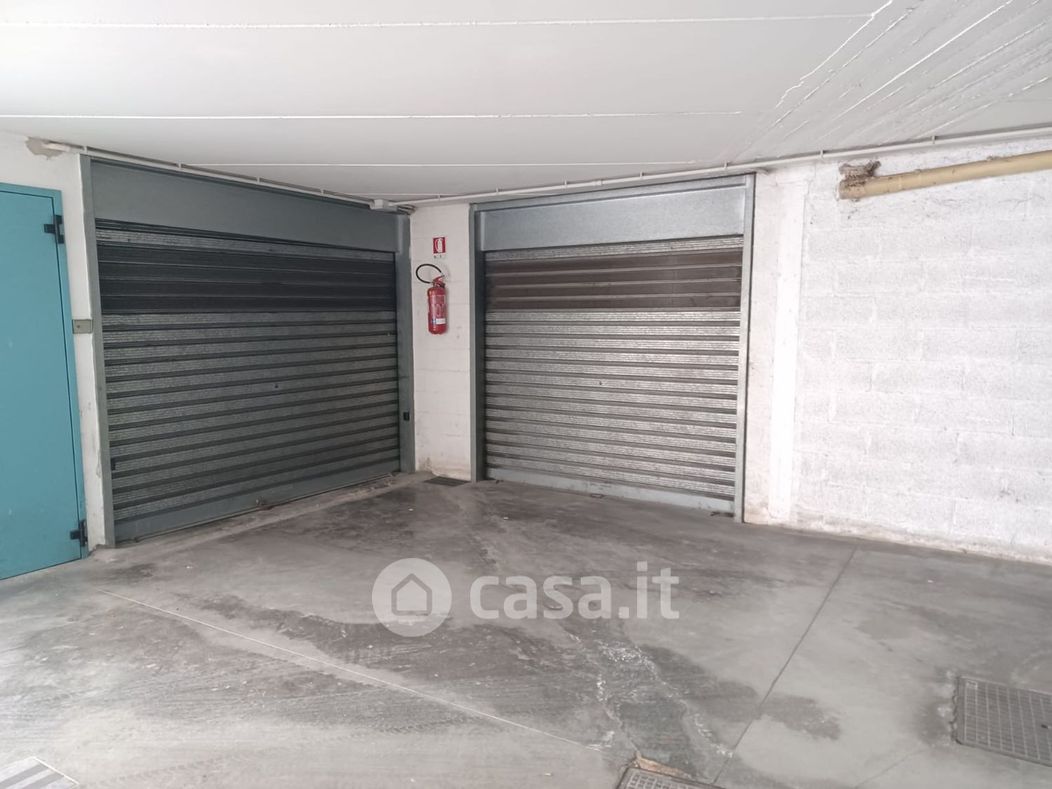 Garage/Posto auto in Vendita in Via Marina Vecchia 77 a Triggiano