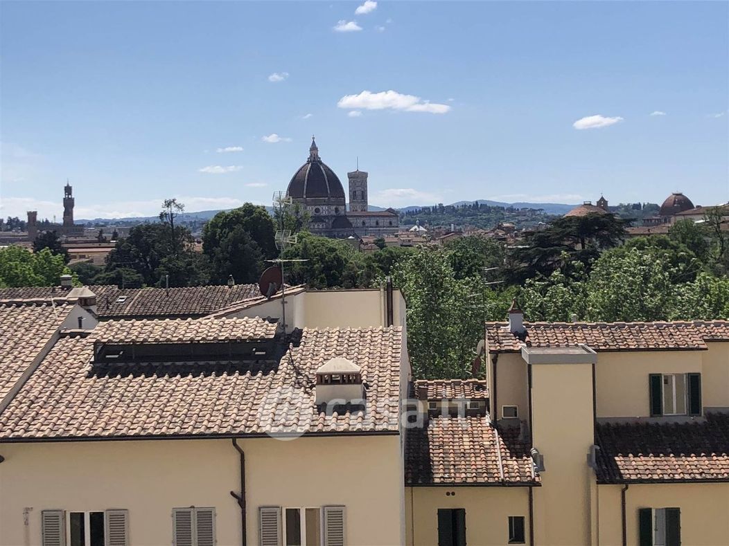 Appartamento in Vendita in pier capponi a Firenze