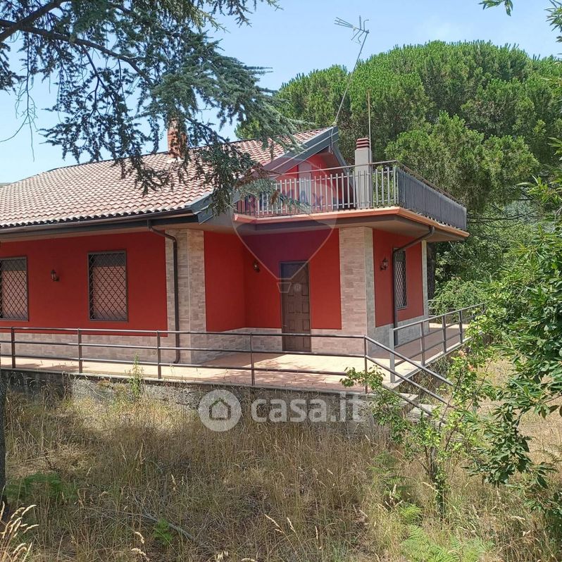 Villa in Vendita in Via Tarderia 163 a Pedara