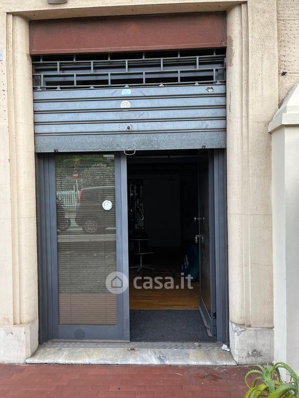 Negozio/Locale commerciale in Vendita in Via San Martino 126 a Genova