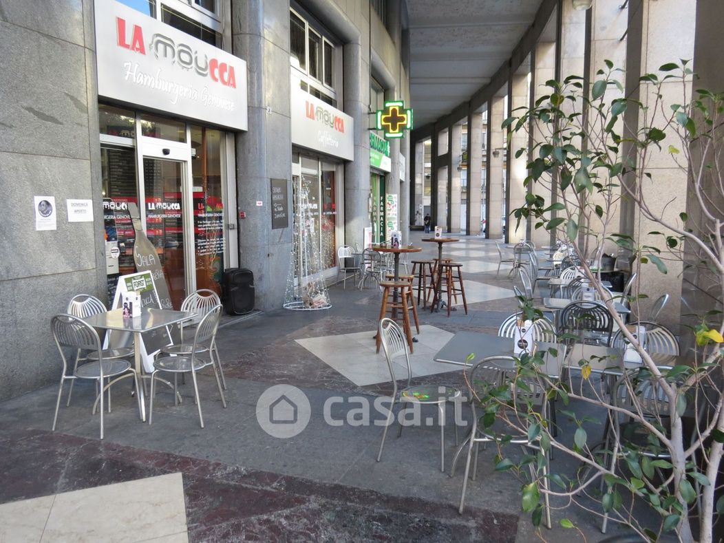 Bar in Vendita in Piazza Dante, 29/31r 29 /31 r a Genova