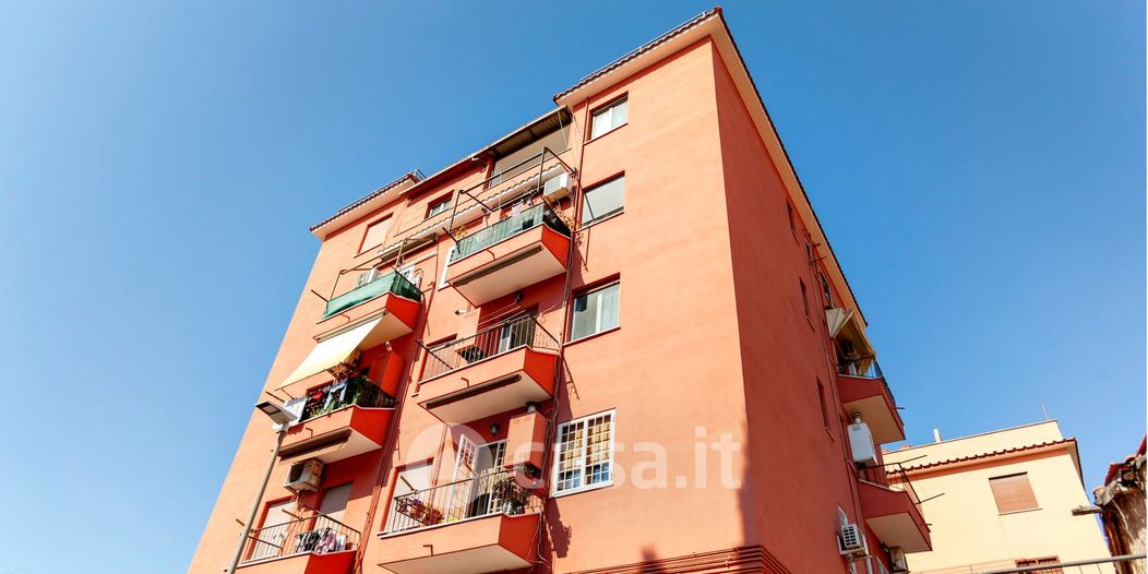 Appartamento in Vendita in Via della Molara a Roma