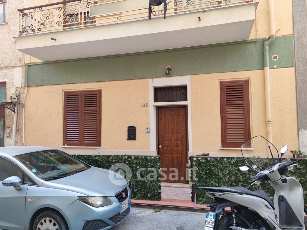 Appartamento in Affitto in Via Giuseppe Lodi 4 a Palermo