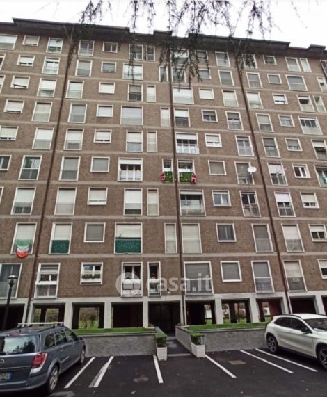 Appartamento in Vendita in Via Camillo Giussani 3 a Milano