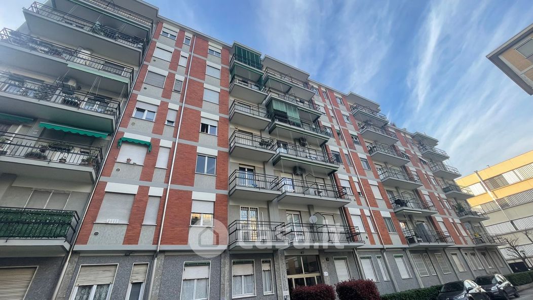 Appartamento in Vendita in Via Carlo Boncompagni 32 a Milano