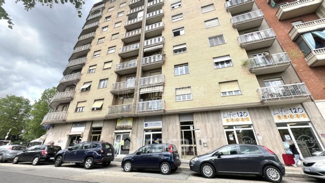 Appartamento in Vendita in Corso Eusebio Giambone 3 a Torino