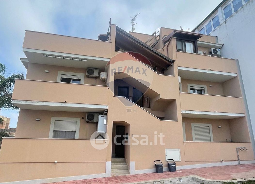 Appartamento in Vendita in Via Don Salvatore Amato 9 a Terrasini
