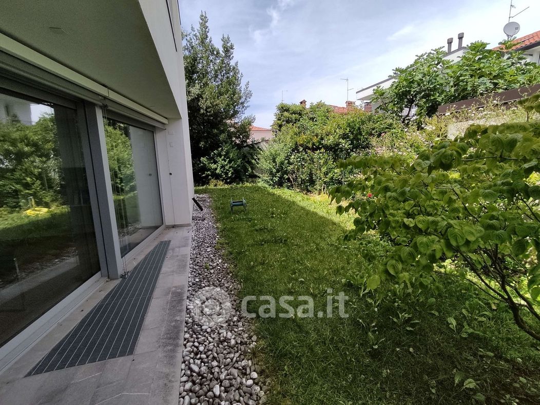 Villa in Vendita in Via Pola 42 a Udine