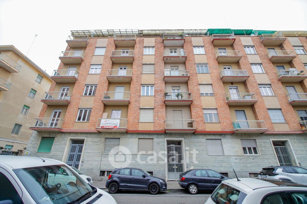 Appartamento in Vendita in Via Bardonecchia 121 a Torino