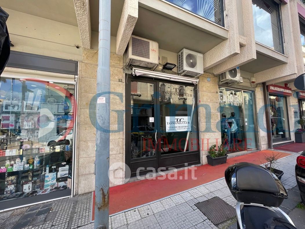 Negozio/Locale commerciale in Vendita in Via Camiciotti 53 a Messina