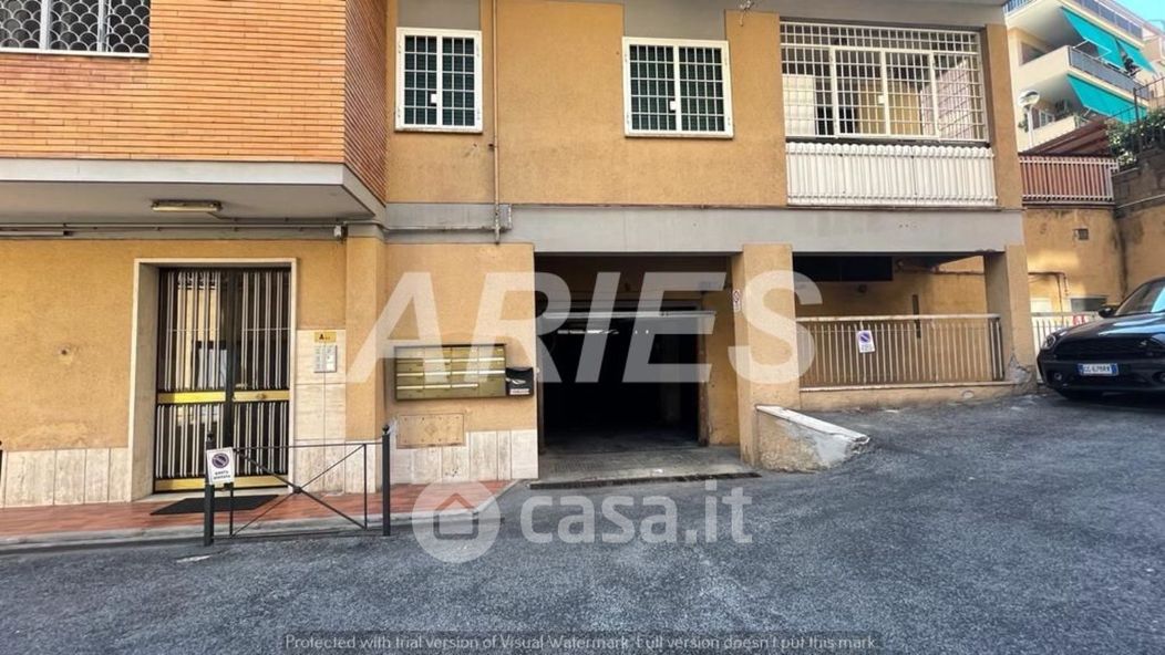 Garage/Posto auto in Affitto in Via Adolfo Gandiglio a Roma