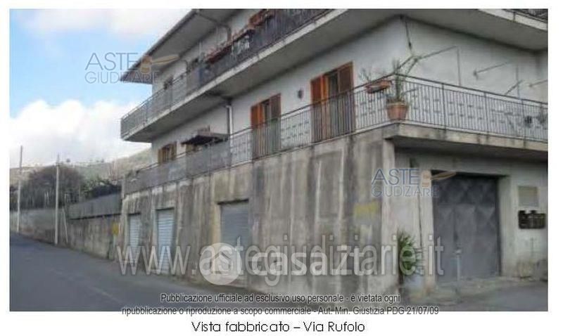 Appartamento in Vendita in Via Rufoli 19 a Salerno