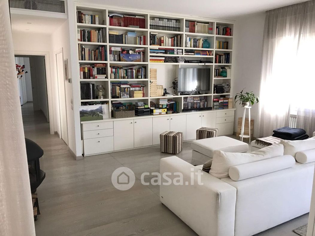 Appartamento in Vendita in Viale Cesare Battisti a Treviso