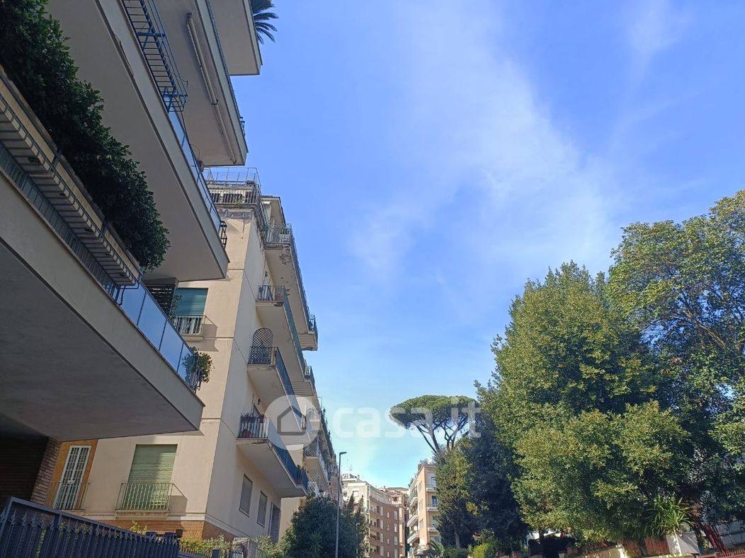 Appartamento in Vendita in Via Antonio Gramsci a Roma