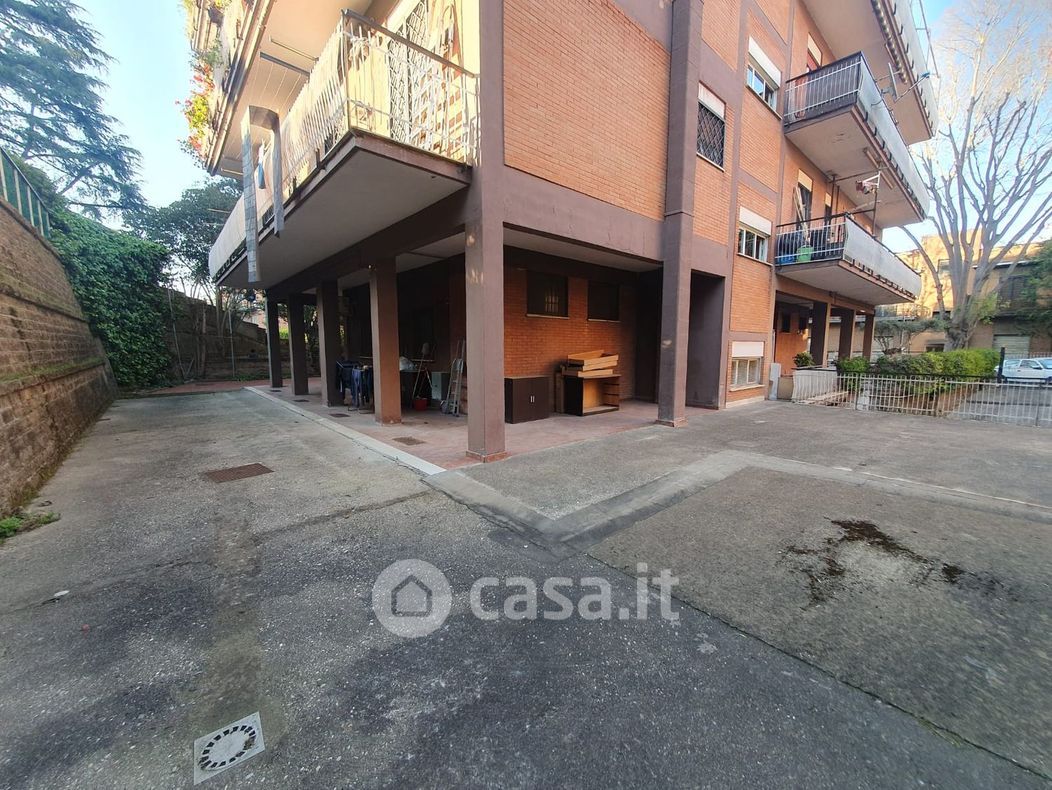 Appartamento in Affitto in Via Sarsina a Roma