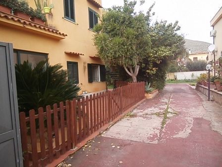 Appartamento in Vendita in Via Antigone a Palermo