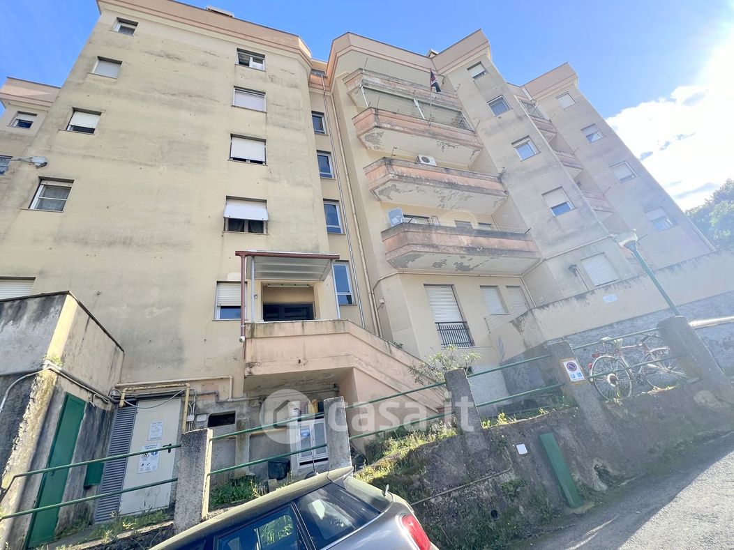 Appartamento in Affitto in Via Inferiore Rio Maggiore a Genova