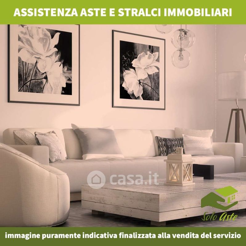 Appartamento in Vendita in Strada Agazzana 38 a Piacenza