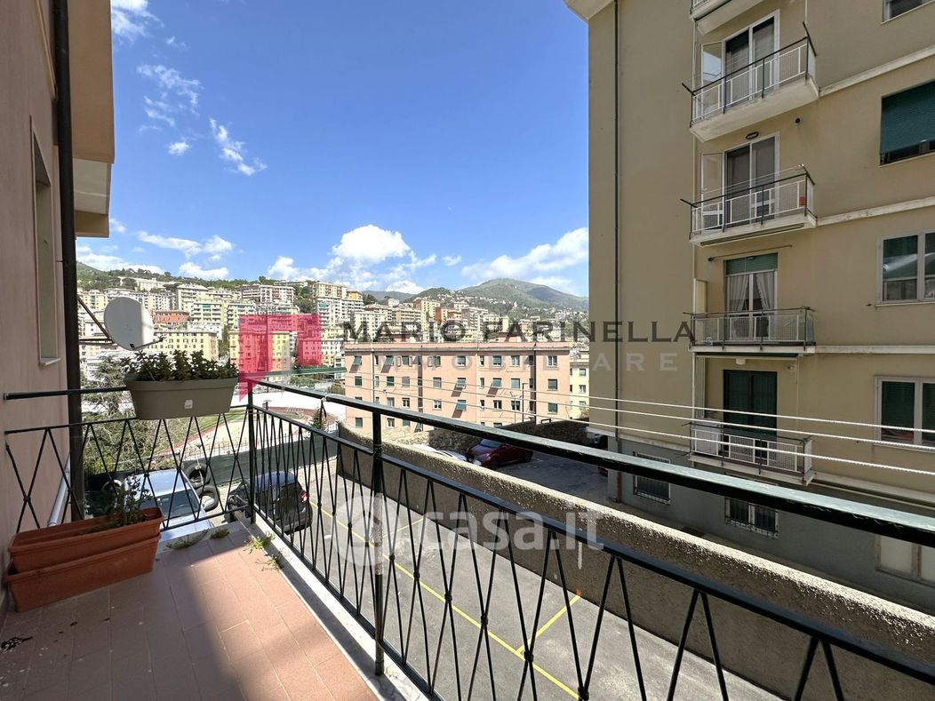 Appartamento in Vendita in Via Annibale Passaggi 14 a Genova