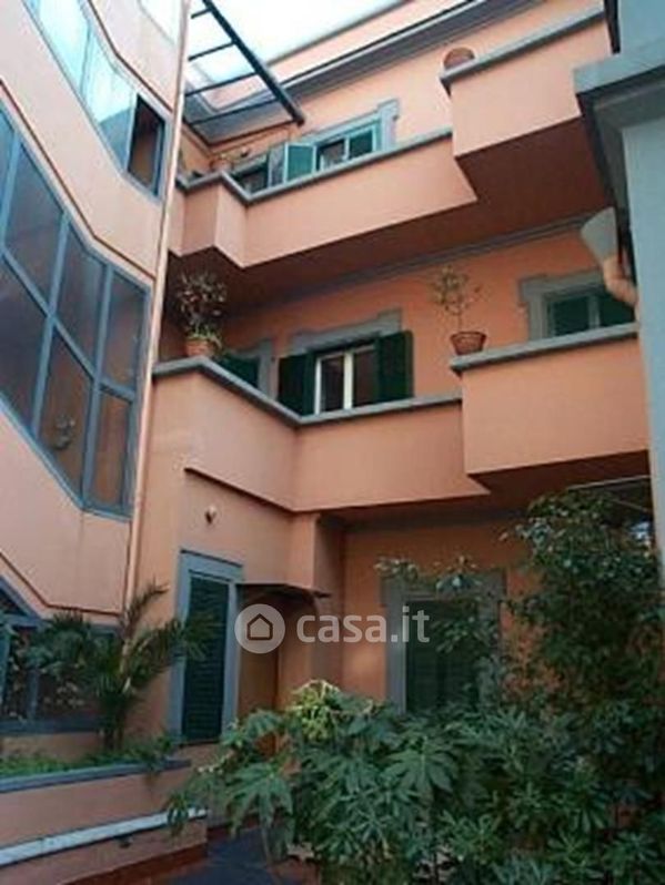 Appartamento in Vendita in Vicoletto Belvedere 1 -6 a Napoli