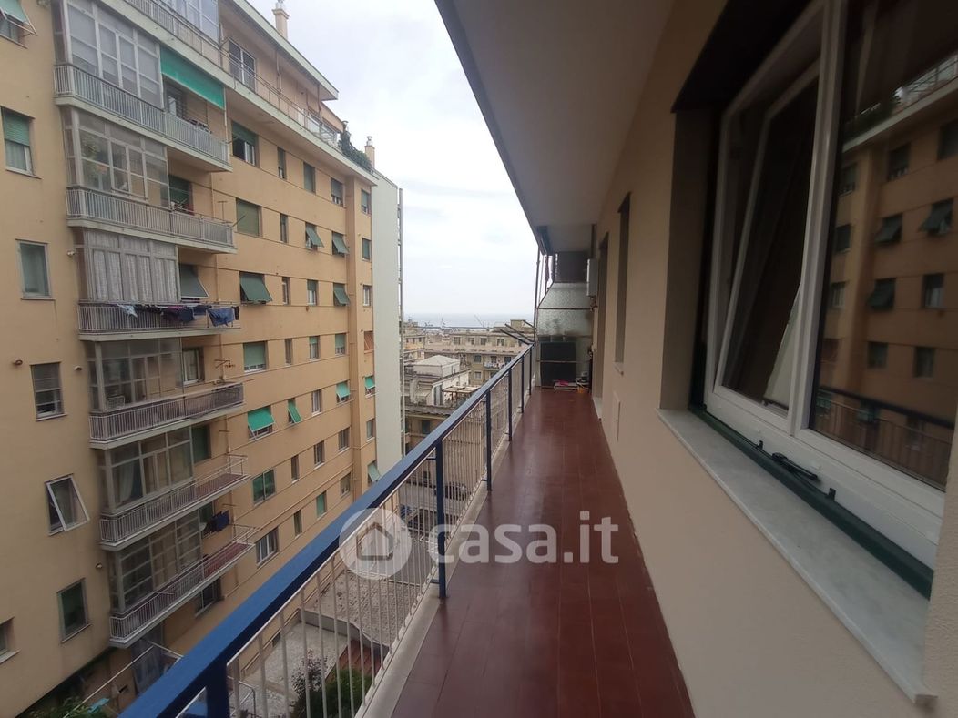 Appartamento in Vendita in Via Marabotto a Genova