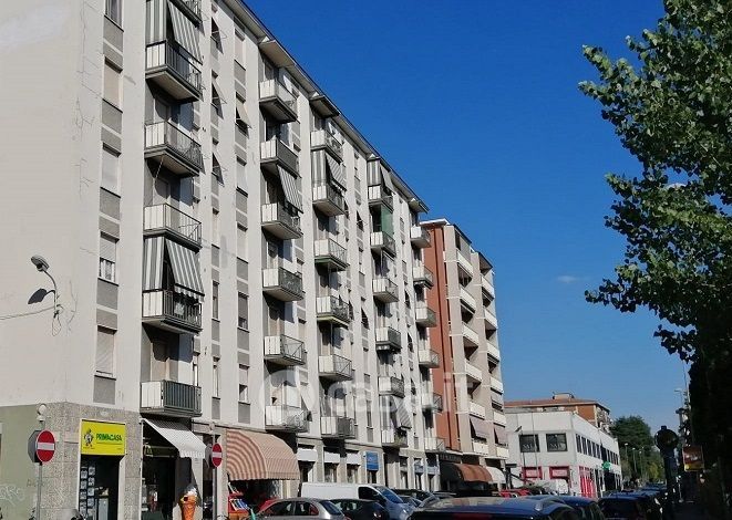 Appartamento in Vendita in Via Carlo Rota 27 a Monza