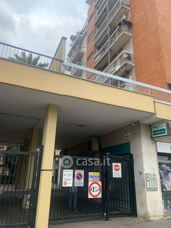 Appartamento in Vendita in Via Console Marcello 18 a Milano