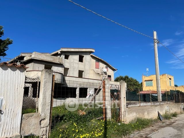 Casa Bi/Trifamiliare in Vendita in Via Del Faggio 36 a Carini