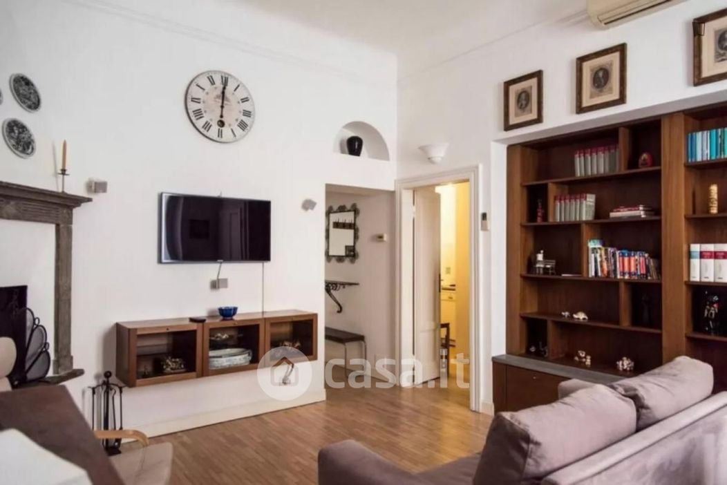 Appartamento in Affitto in Viale Coni Zugna a Milano