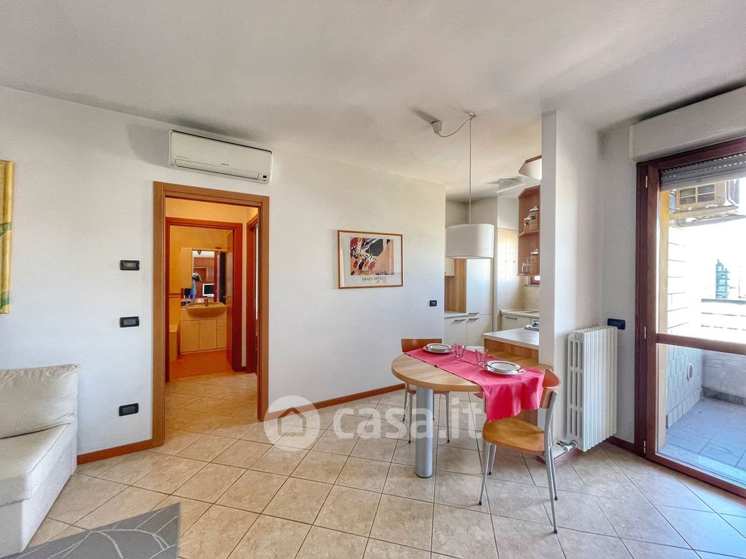 Appartamento in Affitto in Via Ernesto Breda 37 a Milano