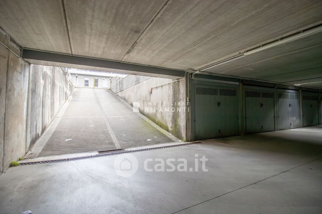 Garage/Posto auto in Vendita in Via Risorgimento a Lecco