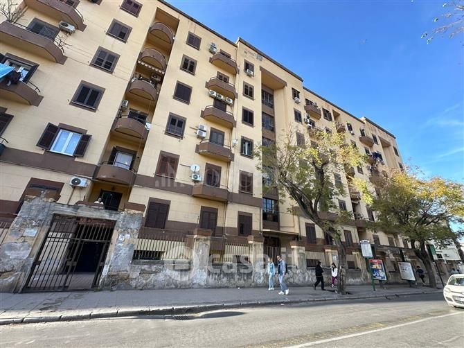 Appartamento in Vendita in Corso Tukory a Palermo