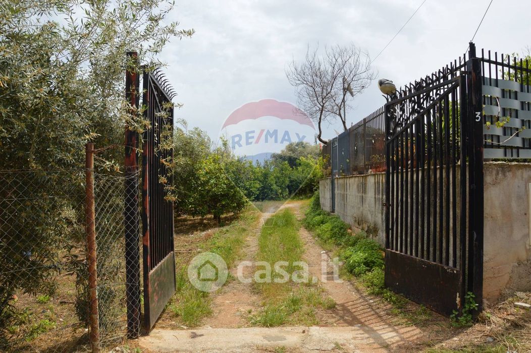 Terreno agricolo in Vendita in Via Ugo la Malfa a Ficarazzi