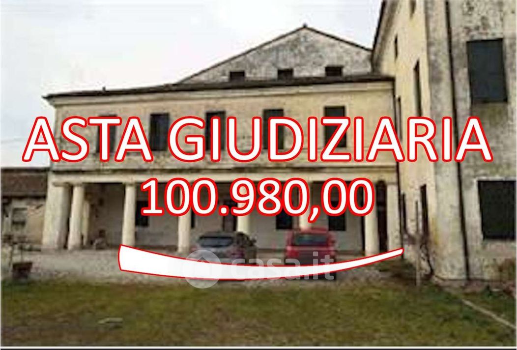 Villa in Vendita in Via Antonio Fogazzaro 13 a Villaverla