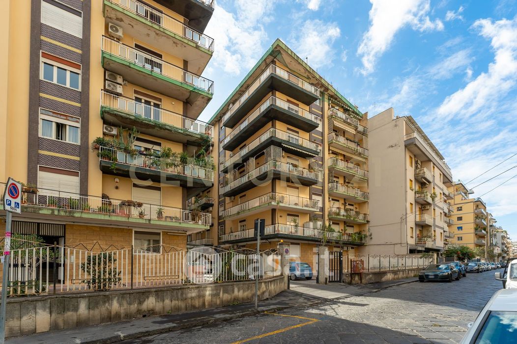 Appartamento in Vendita in Via Antonio Santangelo Fulci 28 a Catania