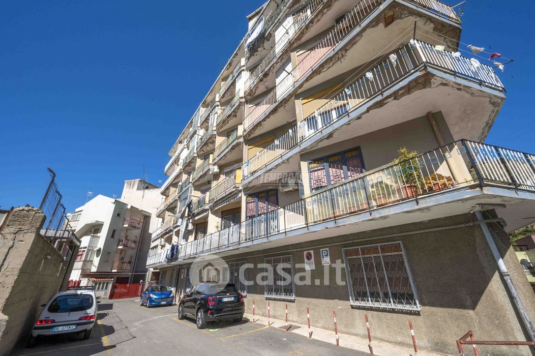 Appartamento in Vendita in Via Comunale Santo 83 a a Messina