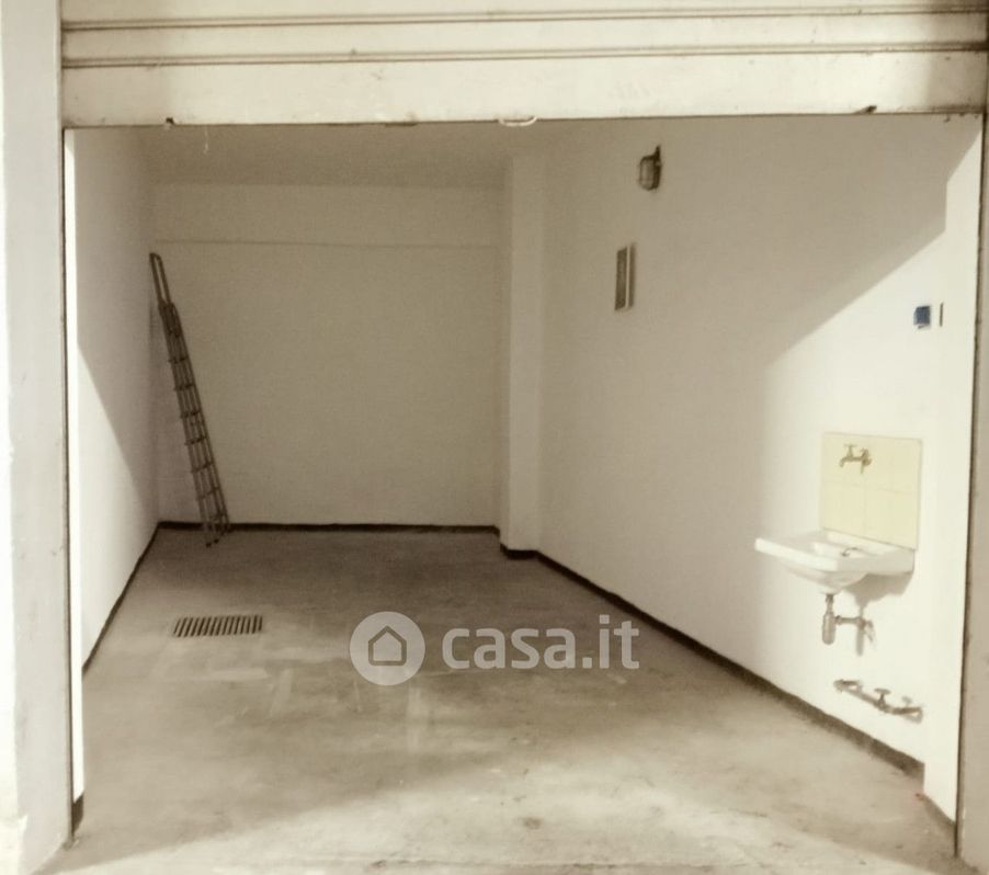 Garage/Posto auto in Vendita in Via Angelo Bevilacqua a Savona