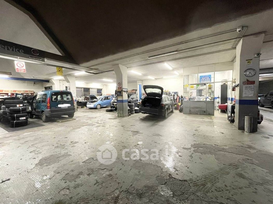 Garage/Posto auto in Vendita in a Firenze