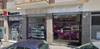 Negozio/Locale commerciale in Vendita in Via FRANCESCO ARESE a Roma