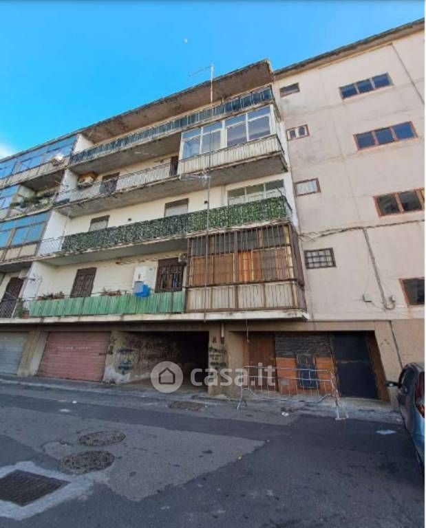 Appartamento in Vendita in Via Salvatore Raccuglia 149 a Catania
