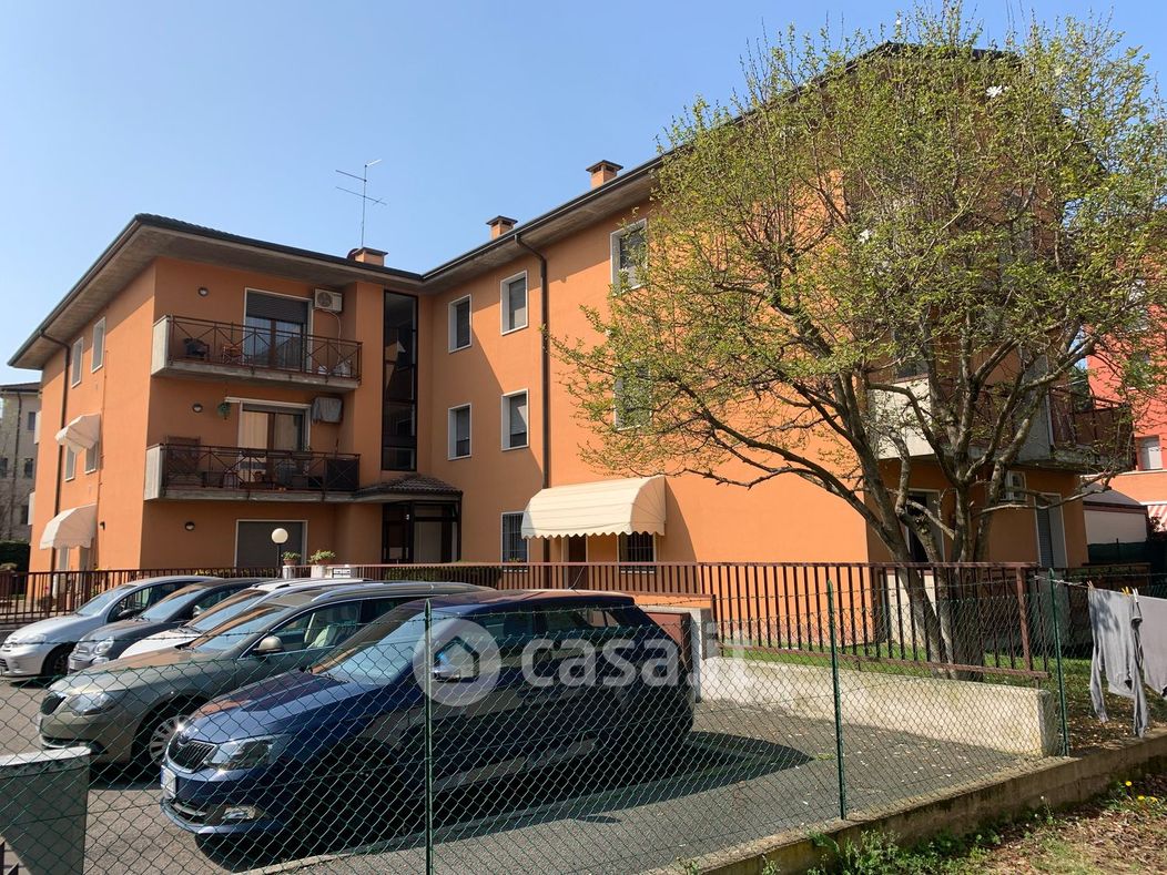 Appartamento in Vendita in Via Milano 4 A a San Martino Buon Albergo