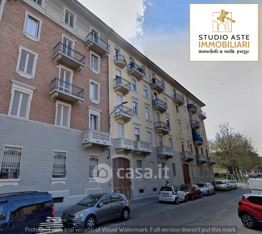 Appartamento in Vendita in Via Villar 47 a Torino