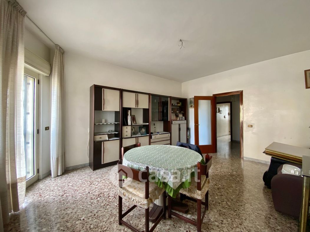 Appartamento in Vendita in Via Giorgio La Pira 7 a Bari