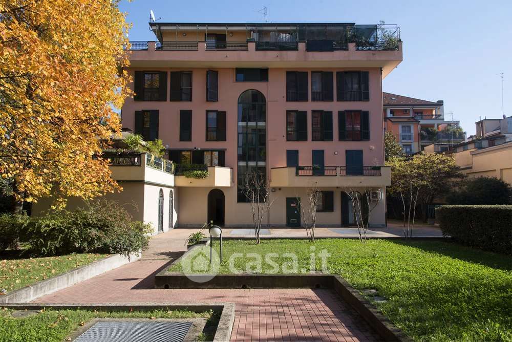 Appartamento in Vendita in Via Carlo Bianconi 14 a Milano
