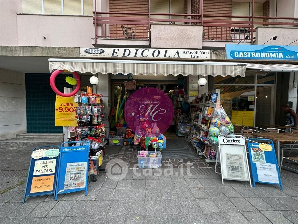 Negozio/Locale commerciale in Vendita in Viale Italia 68 a Ravenna