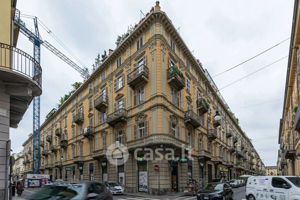 Appartamento in Vendita in Via Giambattista Bogino 15 a Torino