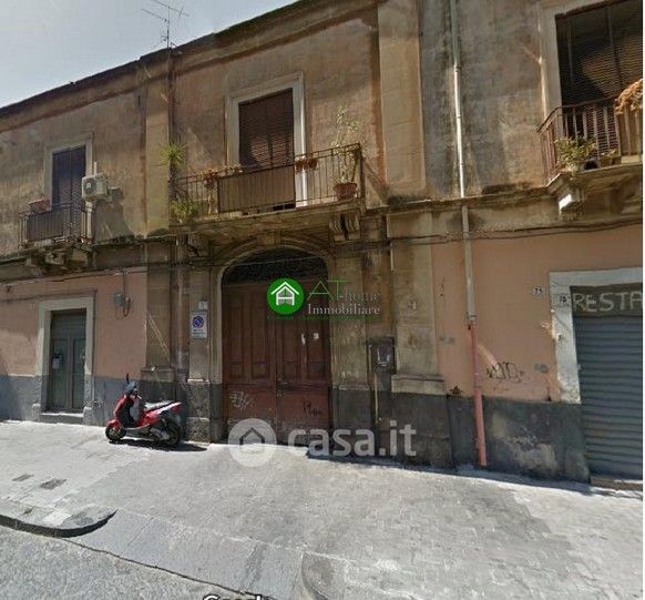 Casa indipendente in Vendita in Via Canfora a Catania