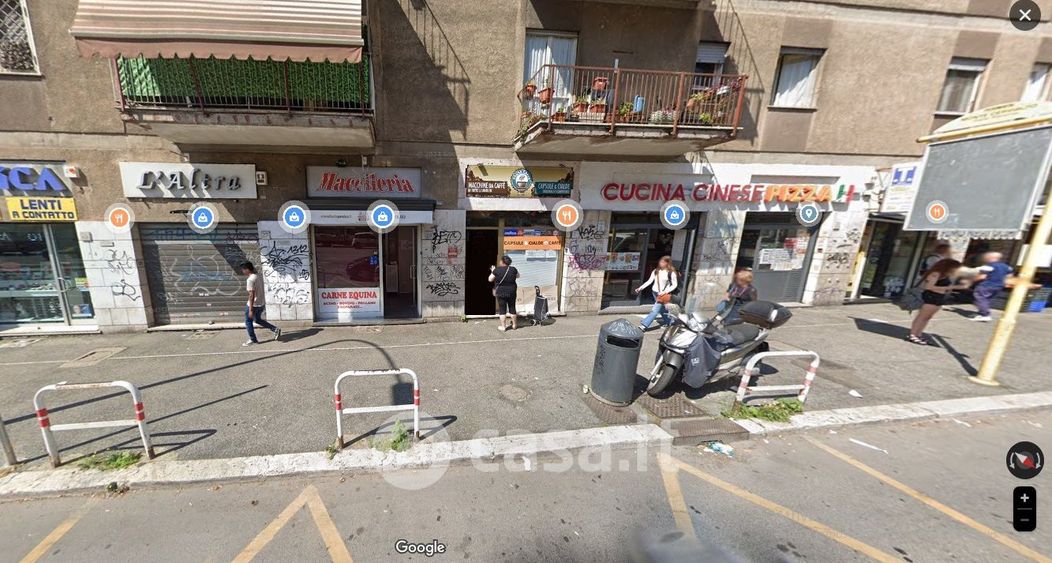 Negozio/Locale commerciale in Vendita in Via Monte Cervialto 31 a Roma