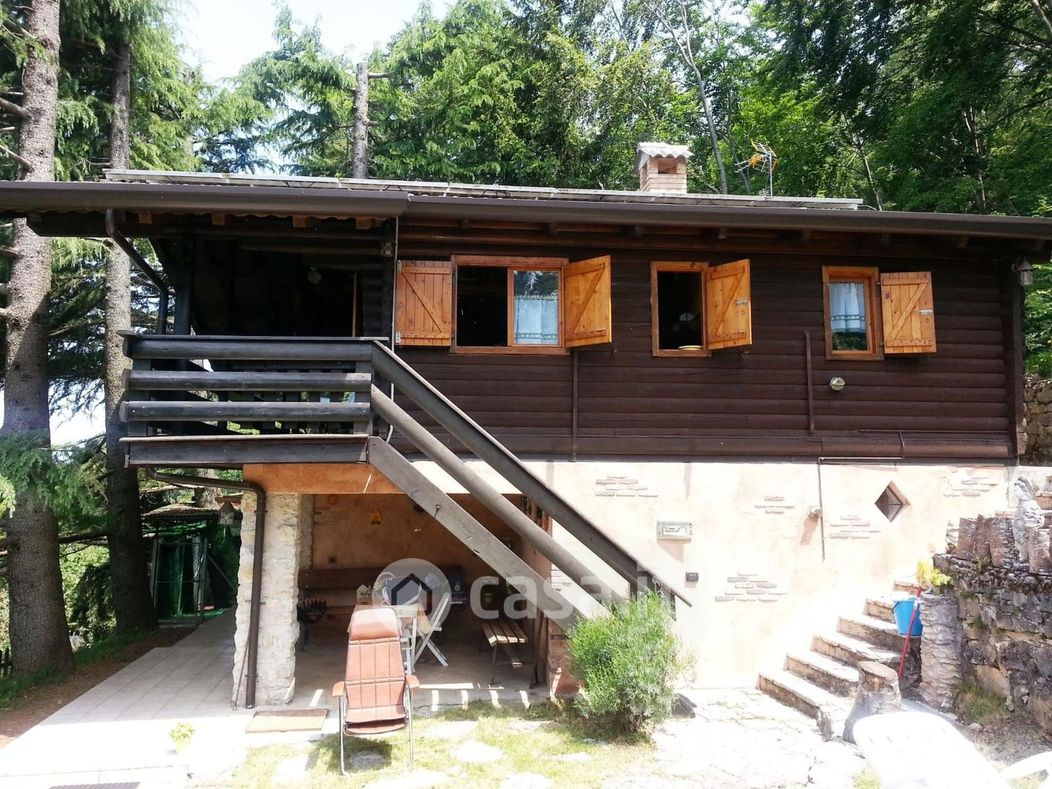 Casa indipendente in Vendita in Via Val da Sacco a San Zeno di Montagna